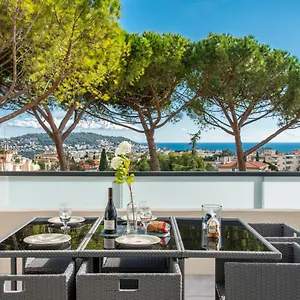 https://elegance.fr-provencehotel.com